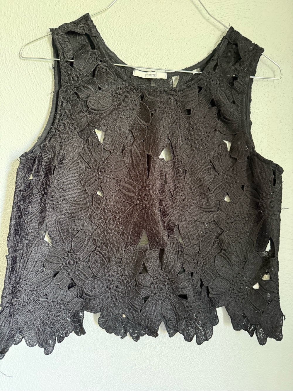 Acemi Black Floral Crochet Tank Top